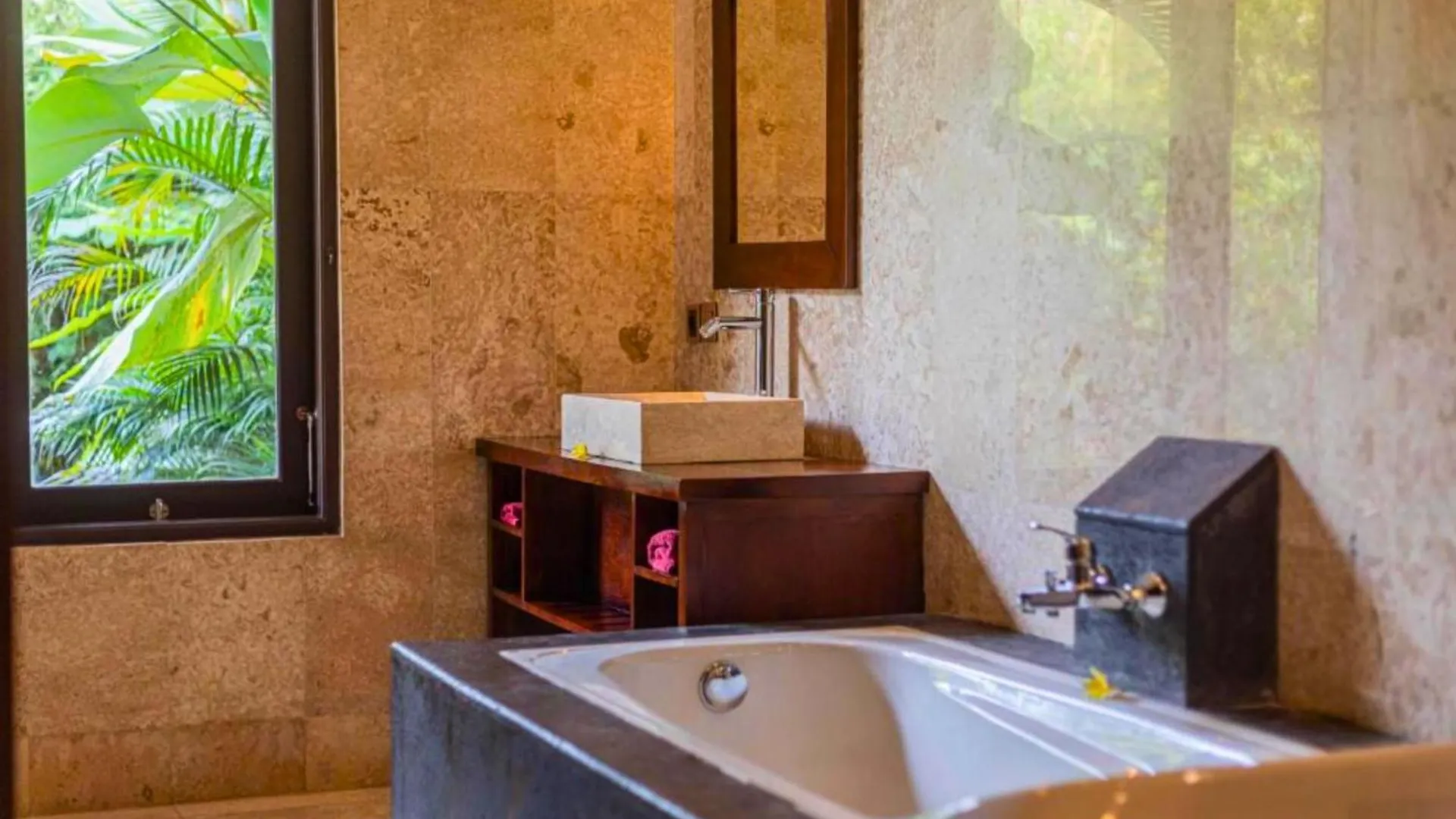 Dafhina 1 Bedroom Private Pool Villa Zn247 Ubud  Ubud (Bali)