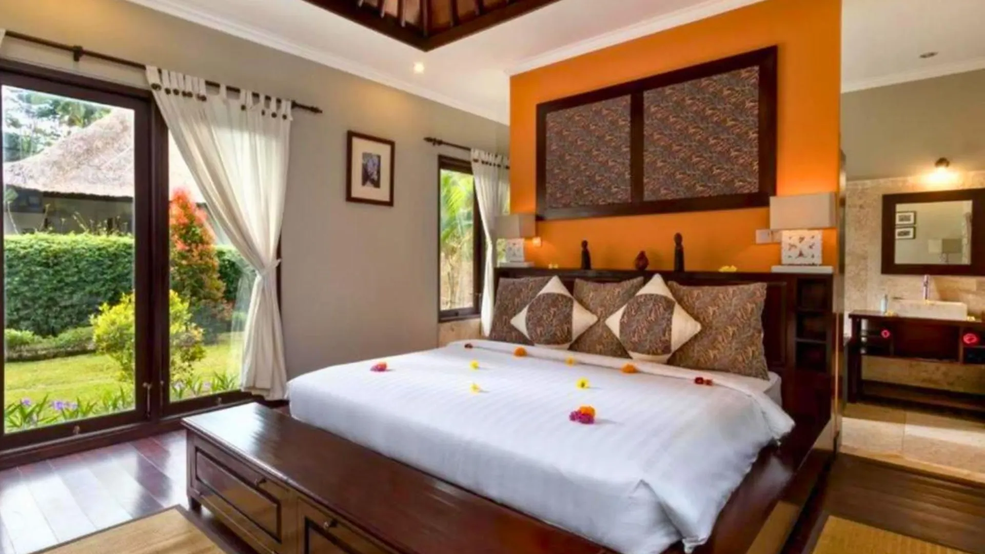 Dafhina 1 Bedroom Private Pool Villa Zn247 Ubud